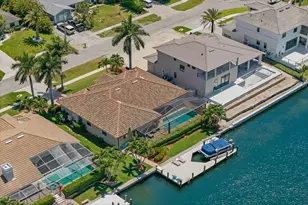 1036 Admiralty Ct, Marco Island, FL 34145 - Photo 44