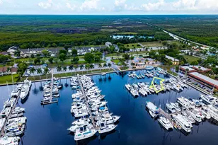 525 Newport Dr, Naples, FL 34114 - Photo 2