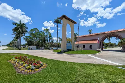 525 Newport Drive, Naples, FL 34114 - Photo 10
