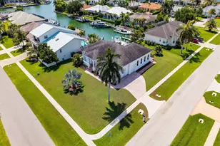 405 Driftwood Ct, Marco Island, FL 34145 - Photo 38