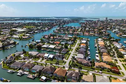405 Driftwood Court, Marco Island, FL 34145 - Photo 40
