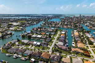405 Driftwood Ct, Marco Island, FL 34145 - Photo 40