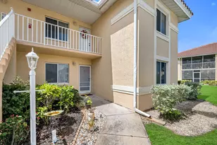 208 Furse Lakes Cir, Naples, FL 34104 - Photo 38