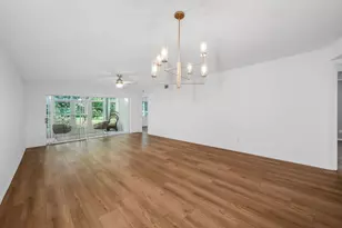 208 Furse Lakes Cir, Naples, FL 34104 - Photo 14