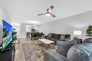 925 New Waterford Dr, Naples, FL 34104 - Photo 6