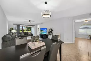 925 New Waterford Dr, Naples, FL 34104 - Photo 14