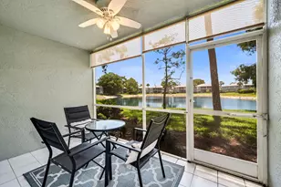 925 New Waterford Dr, Naples, FL 34104 - Photo 2