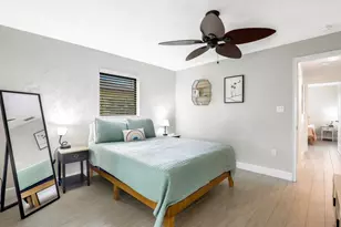 387 S Heathwood Dr, Marco Island, FL 34145 - Photo 10