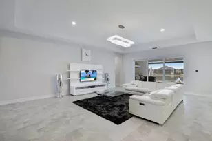 14327 Laguna Spgs Ln, Naples, FL 34114 - Photo 10