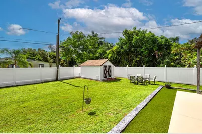 3196 Connecticut Avenue, Naples, FL 34112 - Photo 38