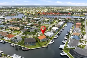 1045 Bonita Ct, Marco Island, FL 34145 - Photo 6
