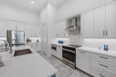 931 Ivory Court, Marco Island, FL 34145 - Photo 10