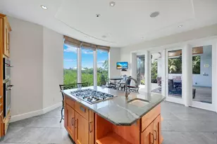 834 Hideaway Cir W, Marco Island, FL 34145 - Photo 4