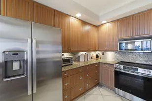 269 Vintage Bay Dr, Marco Island, FL 34145 - Photo 20