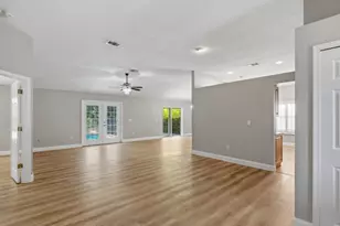 3650 Kent Dr, Naples, FL 34112 - Photo 4