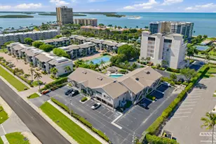1060 Swallow Ave, Marco Island, FL 34145 - Photo 26