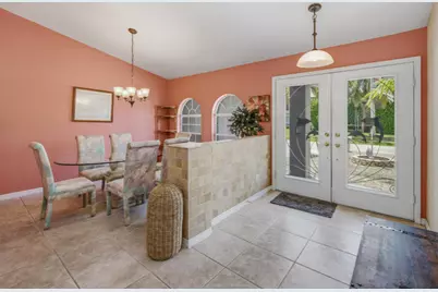 211 S Bahama Avenue, Marco Island, FL 34145 - Photo 2