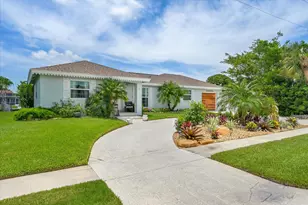 1170 Martinique Ct, Marco Island, FL 34145 - Photo 34