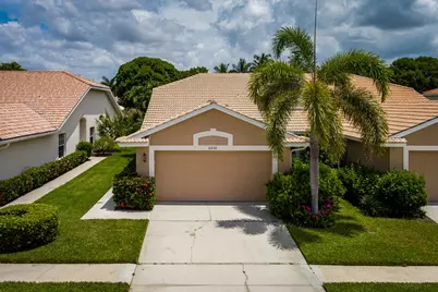 6658 Castlelawn Place, Naples, FL 34113 - Photo 2
