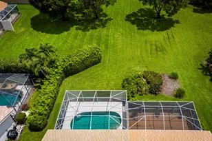 6658 Castlelawn Pl, Naples, FL 34113 - Photo 4