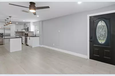 3577 Hibiscus Avenue #A AND B, Naples, FL 34104 - Photo 2
