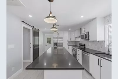 3577 Hibiscus Avenue #A AND B, Naples, FL 34104 - Photo 4