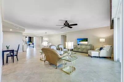 1050 Borghese Lane #605, Naples, FL 34114 - Photo 4
