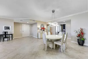 1050 Borghese Ln, Naples, FL 34114 - Photo 12