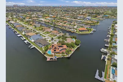 197 Gulfport Court, Marco Island, FL 34145 - Photo 38