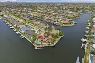197 Gulfport Ct, Marco Island, FL 34145 - Photo 38