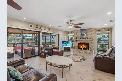 197 Gulfport Court, Marco Island, FL 34145 - Photo 8