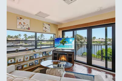 197 Gulfport Court, Marco Island, FL 34145 - Photo 18