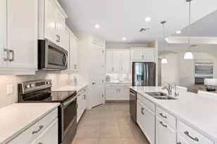 18772 Royal Hammock Blvd, Naples, FL 34114 - Photo 10