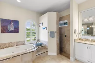 1056 Fieldstone Dr, Marco Island, FL 34145 - Photo 24
