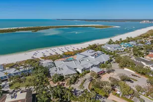 824 Hideaway Cir E, Marco Island, FL 34145 - Photo 30