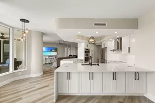 1060 Borghese Ln, Naples, FL 34114 - Photo 14