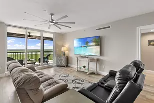 1060 Borghese Ln, Naples, FL 34114 - Photo 4