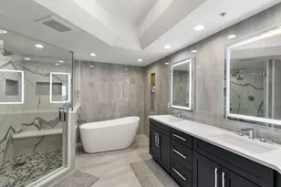 1060 Borghese Ln, Naples, FL 34114 - Photo 18
