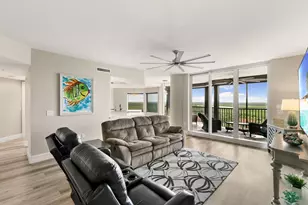 1060 Borghese Ln, Naples, FL 34114 - Photo 6