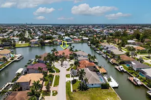 486 Clifton Ct, Marco Island, FL 34145 - Photo 2