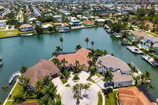 486 Clifton Ct, Marco Island, FL 34145 - Photo 44