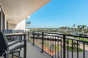 180 Seaview Ct, Marco Island, FL 34145 - Photo 8