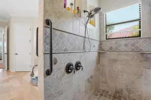 3266 Runaway Ln, Naples, FL 34114 - Photo 16