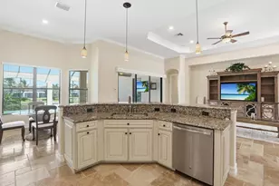 3266 Runaway Ln, Naples, FL 34114 - Photo 10