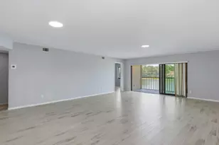 5784 Deauville Cir, Naples, FL 34112 - Photo 10