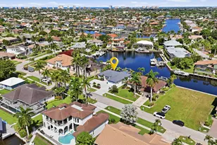1838 Apataki Ct, Marco Island, FL 34145 - Photo 4