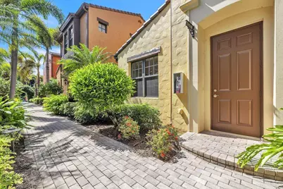 8957 Malibu #503, Naples, FL 34113 - Photo 4