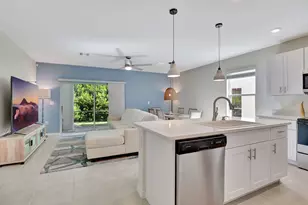 15489 Wildflower Cir, Naples, FL 34119 - Photo 4