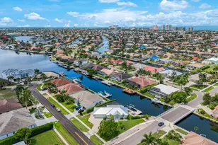 398 Wales Ct, Marco Island, FL 34145 - Photo 30