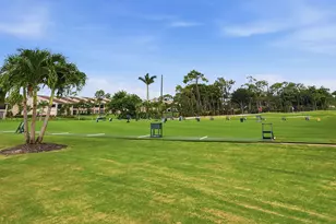 1075 Foxfire Ln, Naples, FL 34104 - Photo 38